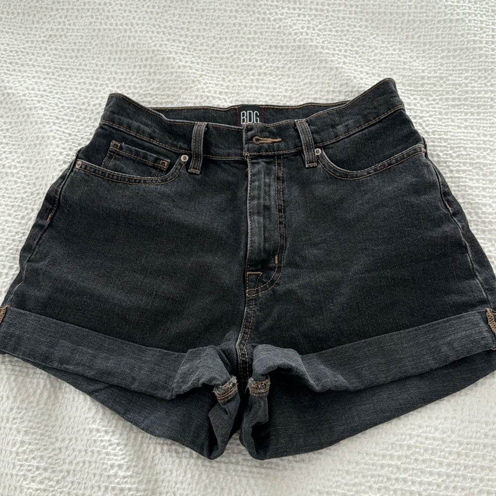 BDG Urban Outfiitters black Jean shorts, Mom High Rise